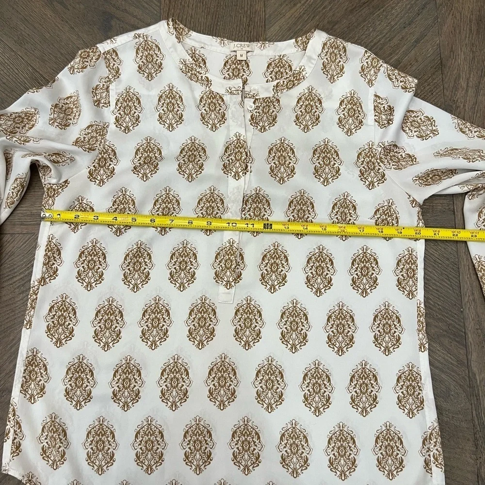 Elegant White and Gold Patterned Women's Top